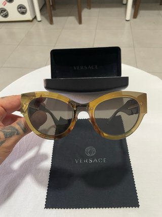 Gafas de sol Versace doradas y multicolor