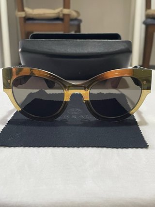 Gafas de sol Versace doradas y multicolor