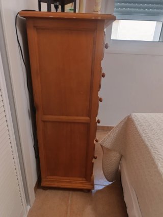 Cómoda de madera con 6 cajones