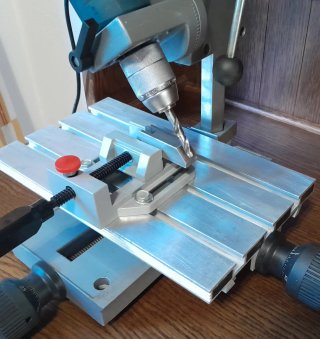 Minifresadora metal AEG