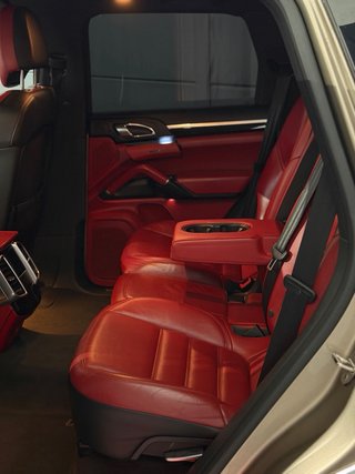 Porsche Cayenne 2016