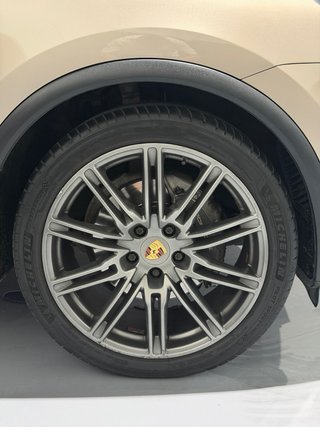 Porsche Cayenne 2016
