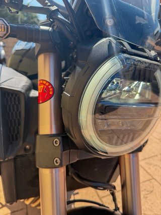 Honda CB650R Negra y Plata