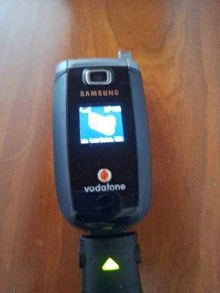 Móvil Samsung Tapa Vodafone + Cargador