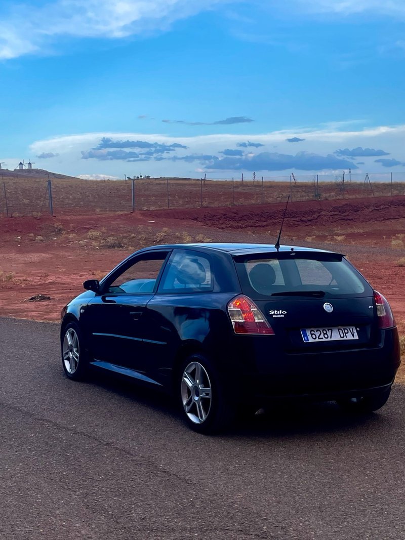 FIAT Stilo 2005 - foto 1