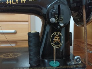 Máquina de coser Alfa