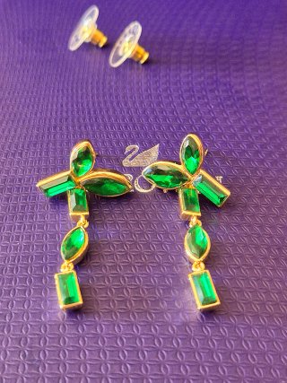Brincos Swarovski Terra Bambu Verde Dourado