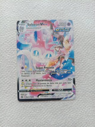 Carta original Pokémon Sylveon VMAX TG30