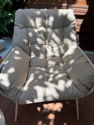 Conjunto de jardín con mesa y sillones