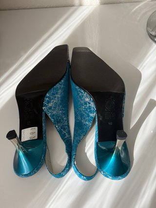 Sandalias de tacon de cuero azul Accademia
