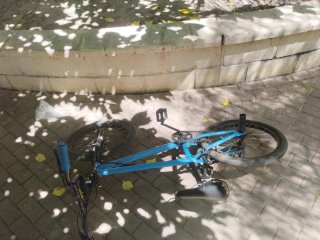 Bicicleta BMX azul cambio por patín que esté bn