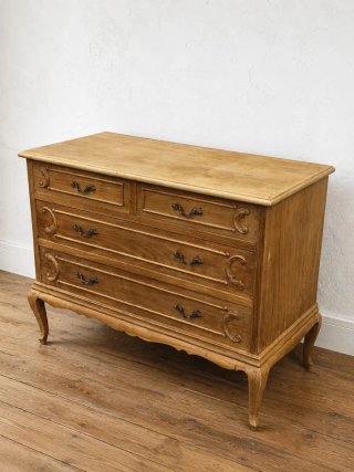 Cómoda de madera natural