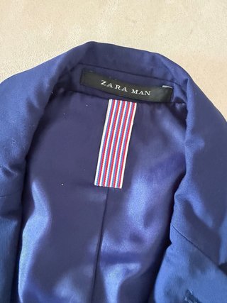 Traje azul Zara