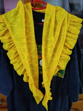 Mantoncillo Flamenco Amarillo