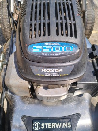 Cortacesped honda 5500