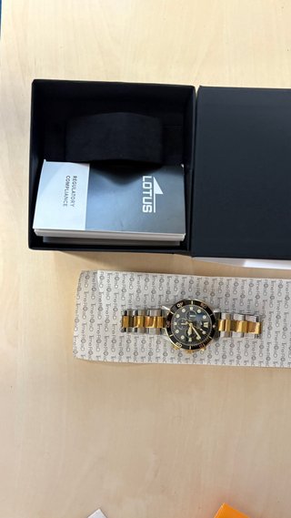 Reloj Lotus Hombre Oro y Plata