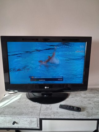 Televisor LG 32LG2200