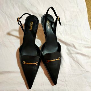Sandalias Michael Kors Tacón Negro Hebilla Dorada