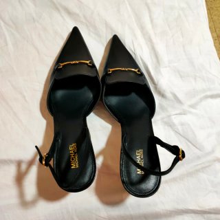 Sandalias Michael Kors Tacón Negro Hebilla Dorada