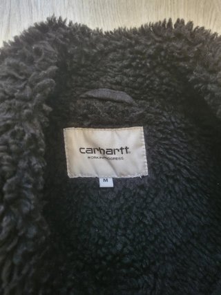 Chaqueta Carhartt Negra con Borrego