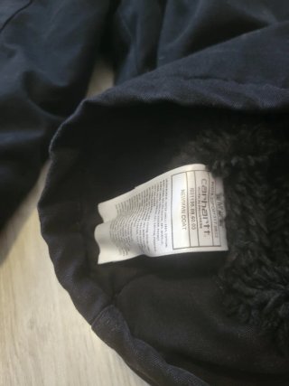Chaqueta Carhartt Negra con Borrego