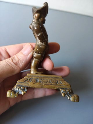 Figura Soldado Bronce Base Decorada