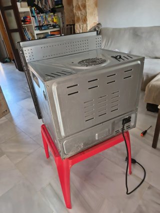 Horno de cocina plateado Teka