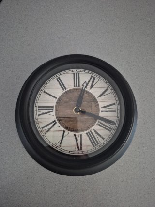 Reloj de pared rústico