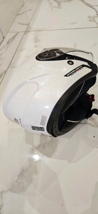 Casco de moto MT Helmets blanco