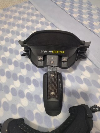 Collarín Moto Carbono