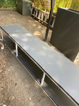 Mueble TV Metálico y Madera