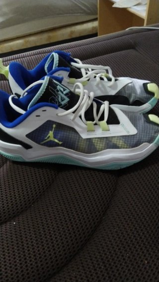 Zapatillas Baloncesto Jordan Talla 42.5 Nuevas