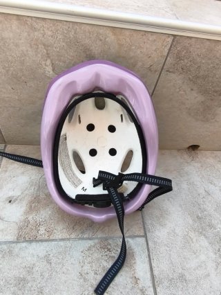 Patines Frozen Morados Niña Casco a juego
