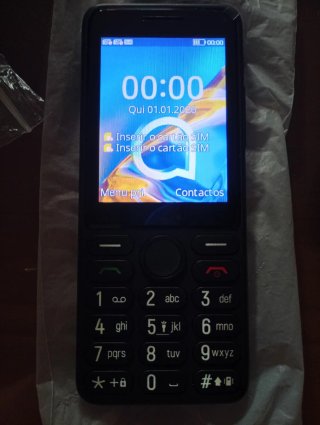 Móvil TCL 4042S Teclas Grandes Negro.