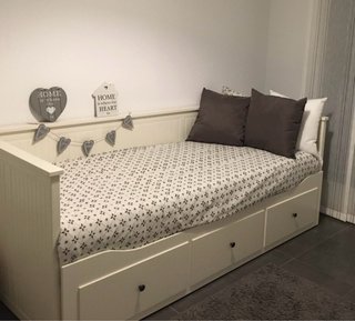 HEMNES diván con 3 cajones + colchones (2)
