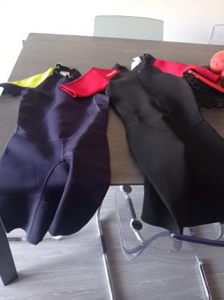 Lote Camisetas Talla 14 y 12 / Neoprenos 10 y 12