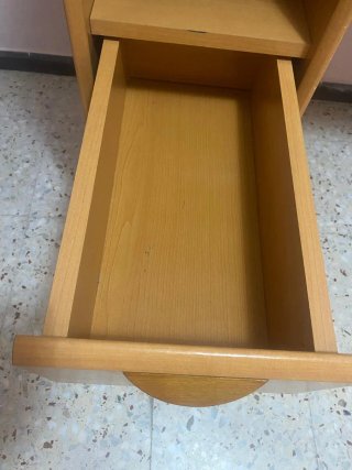 Escritorio madera verde y marrón