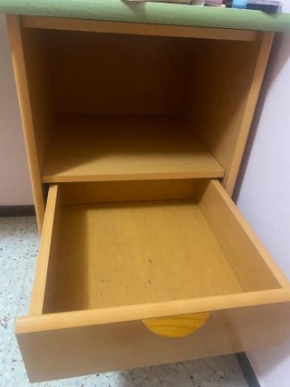 Escritorio madera verde y marrón