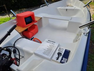 Barco Quicksilver 360 + Tohatsu 9.8 + Remolque