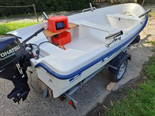 Barco Quicksilver 360 + Tohatsu 9.8 + Remolque