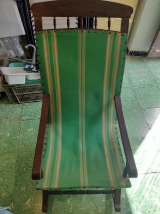 Mecedora vintage tela y madera