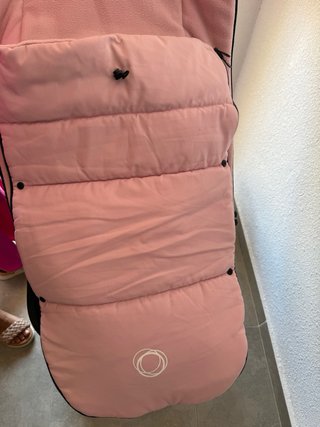 Carro Bugaboo rosa esta muy bien y todo los aces