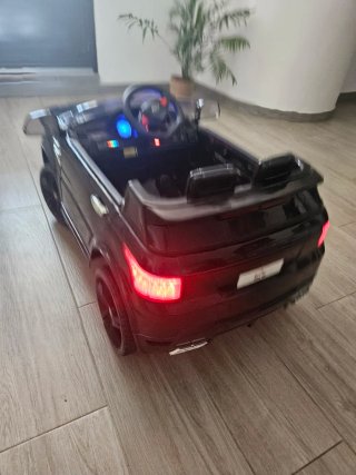 Coche eléctrico infantil negro