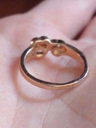 Anillo Dorado con dos caras