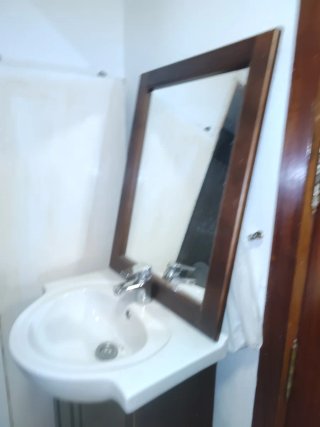 Mueble de baño madera y cerámica