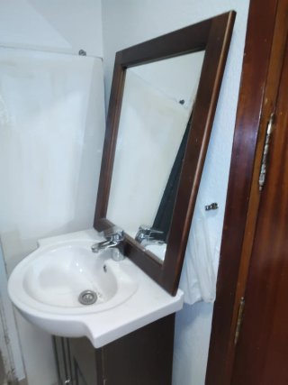 Mueble de baño madera y cerámica