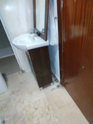 Mueble de baño madera y cerámica