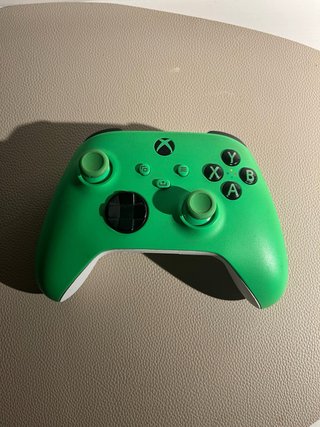 Xbox Series S + Mando Verde + Teclado