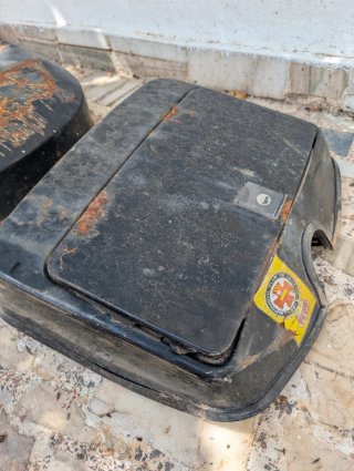 Cofano y guantera Vespa