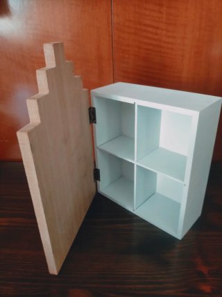 Caja de té de madera decorada